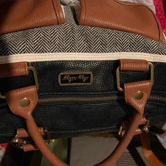 Itzy Ritzy Triple threat diaper bag